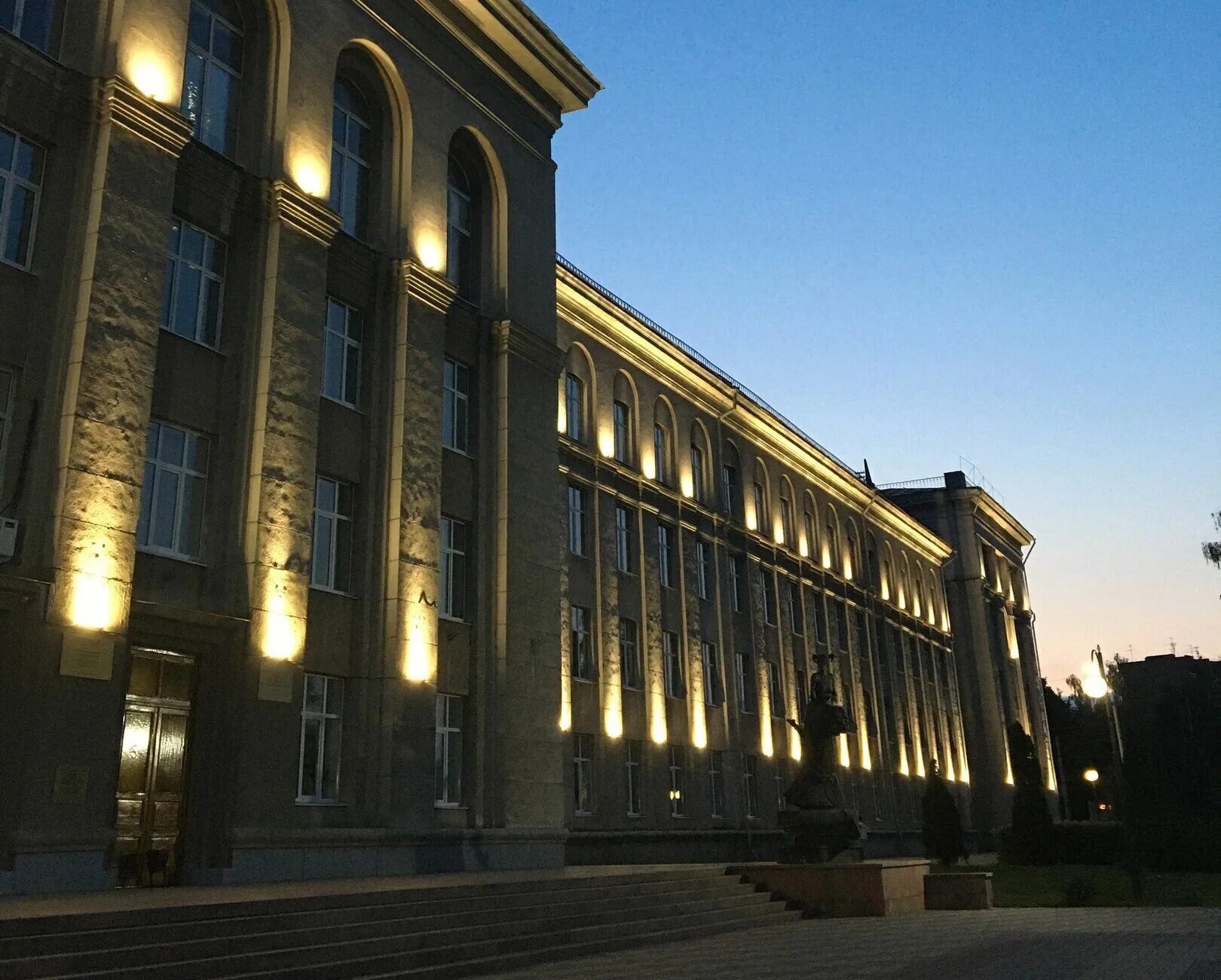 Сха курск после 11 класса. Сха курск. сельхозакадемия курск. сха курск архитектура. сха курск здание.