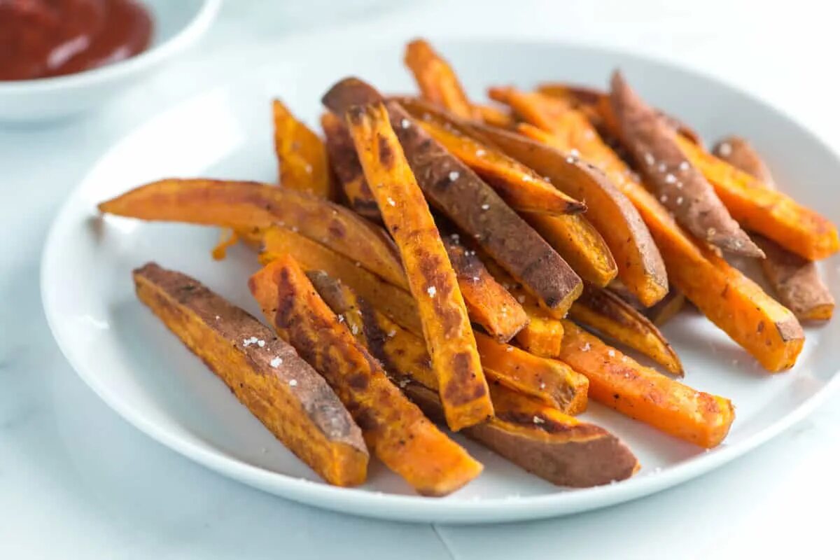 Жареный батат. Батат Айдахо. Sweet Potato Fries.