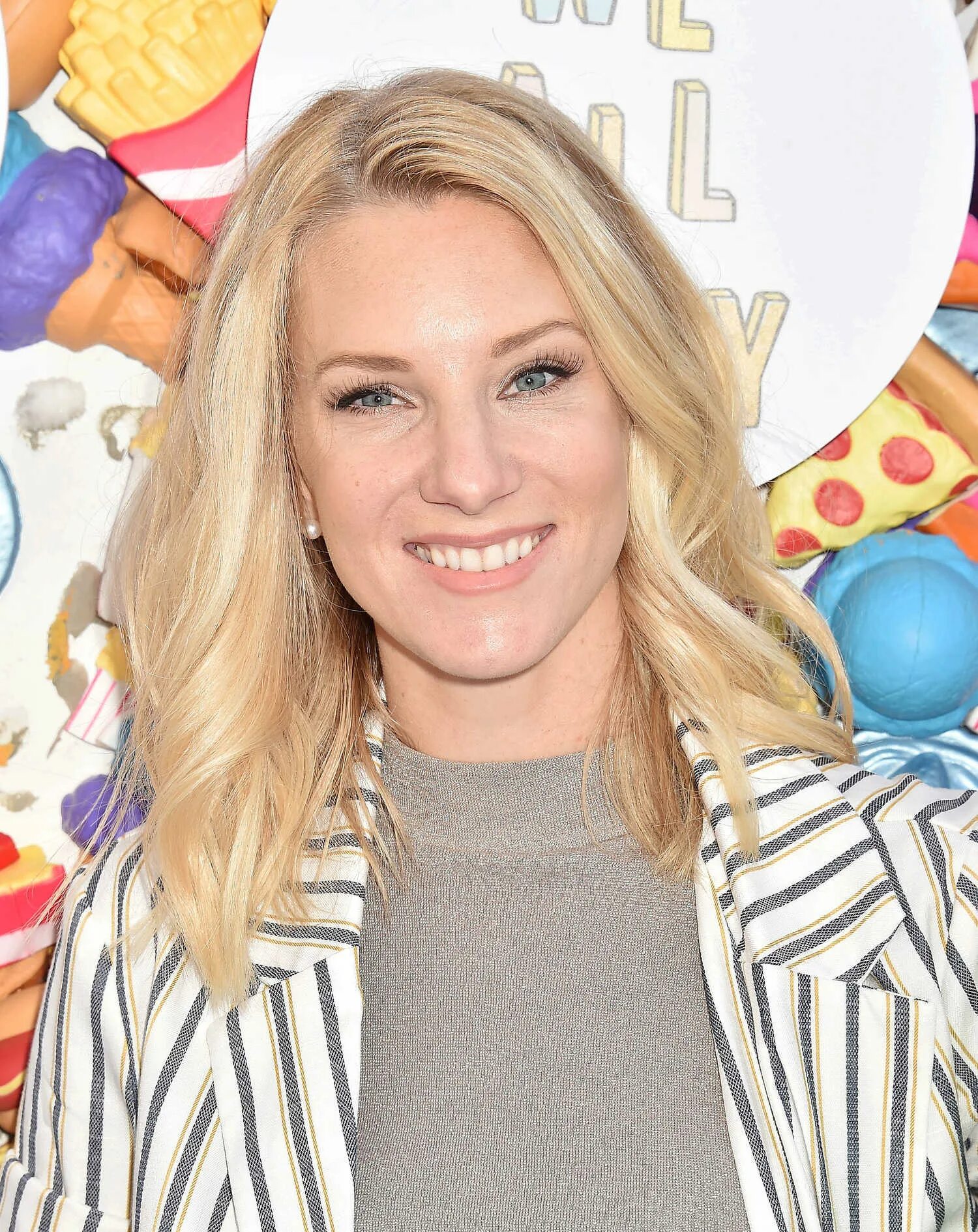 Хизер миллиган. Heather morris t. Хизер моррис хор. Хизер моррис писатель. Хизер моррис актриса.