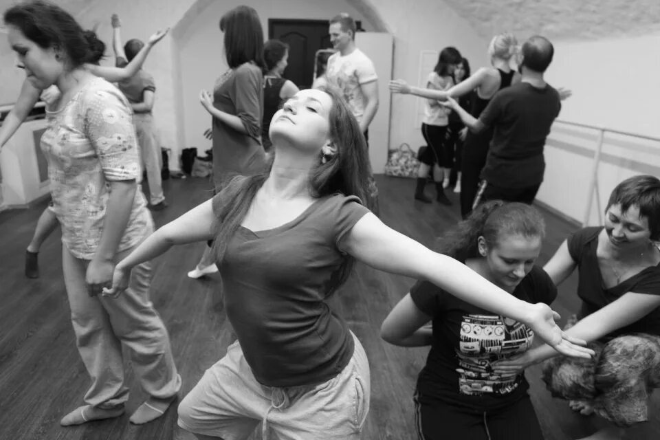 Аутентичное движение. Танцующие глаза. Танцевально-двигательная терапия. Арабский макияж глаз жади. Фотосессия танец.