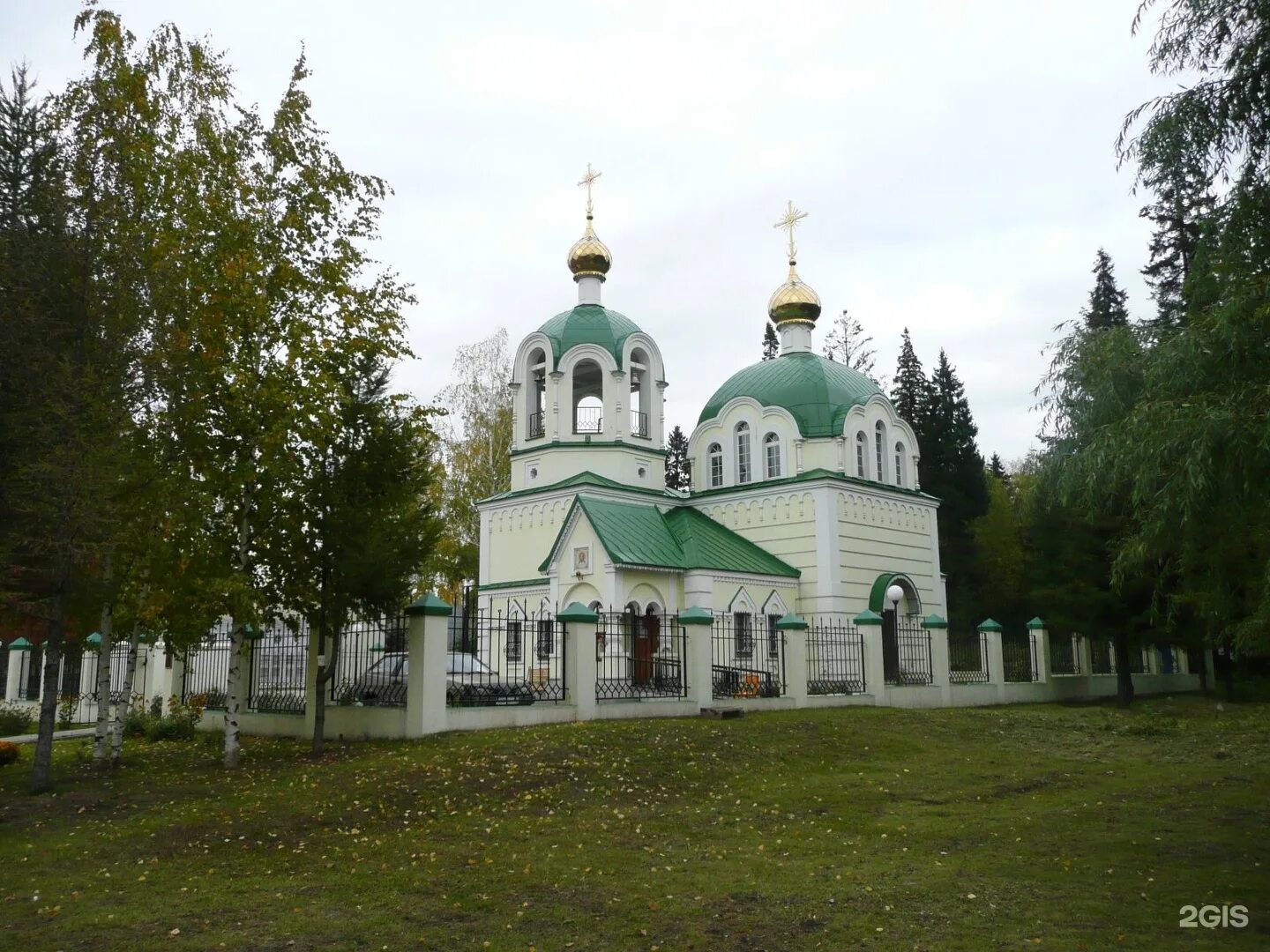 Храм царственных страстотерпцев ижевск. Храм святых царственных страстотерпцев. храм царственных мучеников ижевск. храм царственных страстотерпцев в ижевске. храм святых царственных страстотерпцев воронеж артамонова.