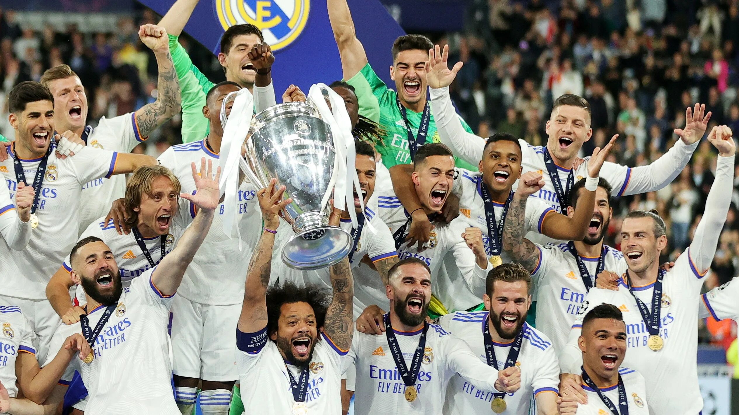 Футбол УЕФА. Real Madrid UEFA Champions League 2022. Кубок УЕФА 2022. Реал чемпион ла Лиги.