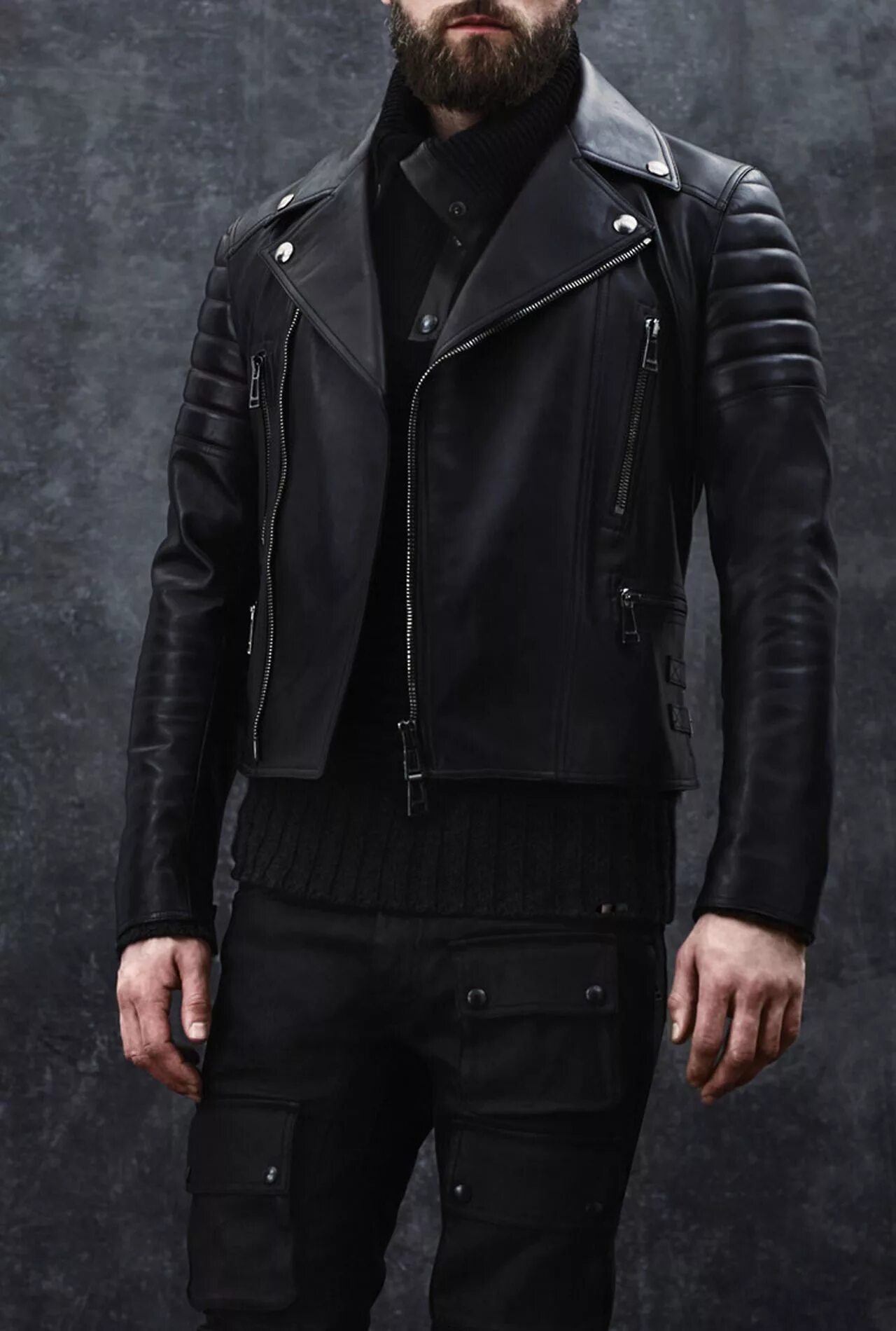 мужская косуха тотал блэк. джан яман фото. брутальная одежда. Philipp plein 2008. модные мужские куртки.