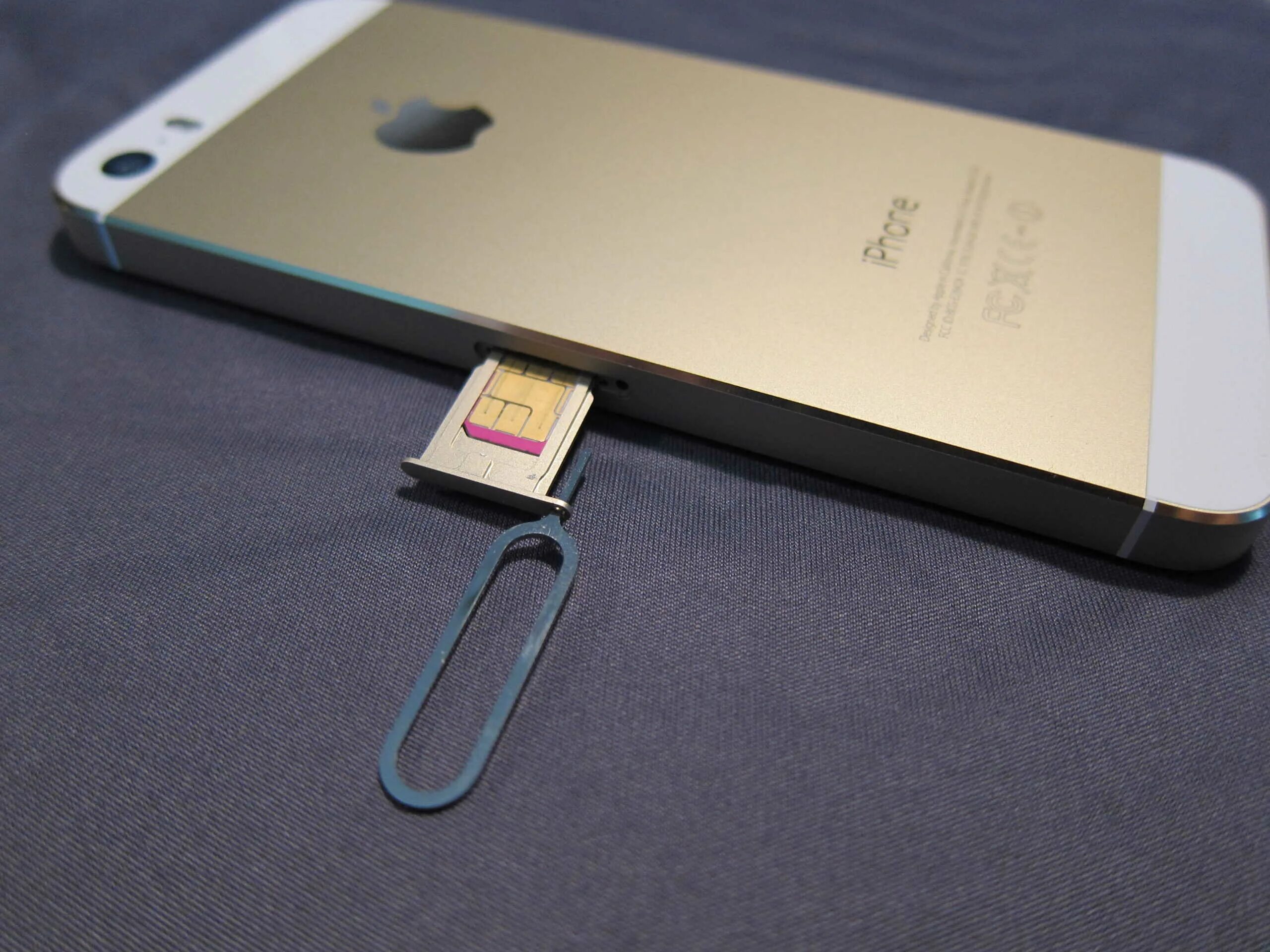 Как вставить симку в айфон 15 про. Айфон 5s симка. айфон 5 симка. симка для айфона 6. iphone 5 sim.