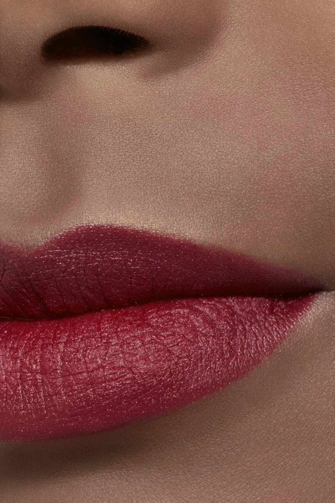 Chanel rouge allure 5 свотчи. Chanel rouge velvet. Chanel rouge allure velvet 58. Chanel rouge allure velvet 102. Шанель руж аллюр.