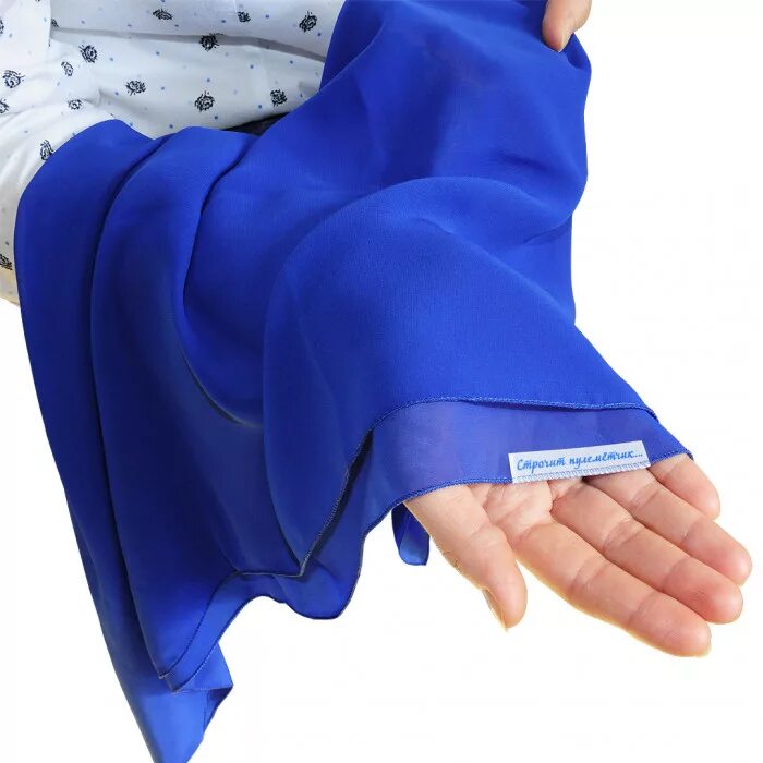 платочек помоги. платочек помоги. инсталляция синий платочек. синенький платочек. вышитые платки.