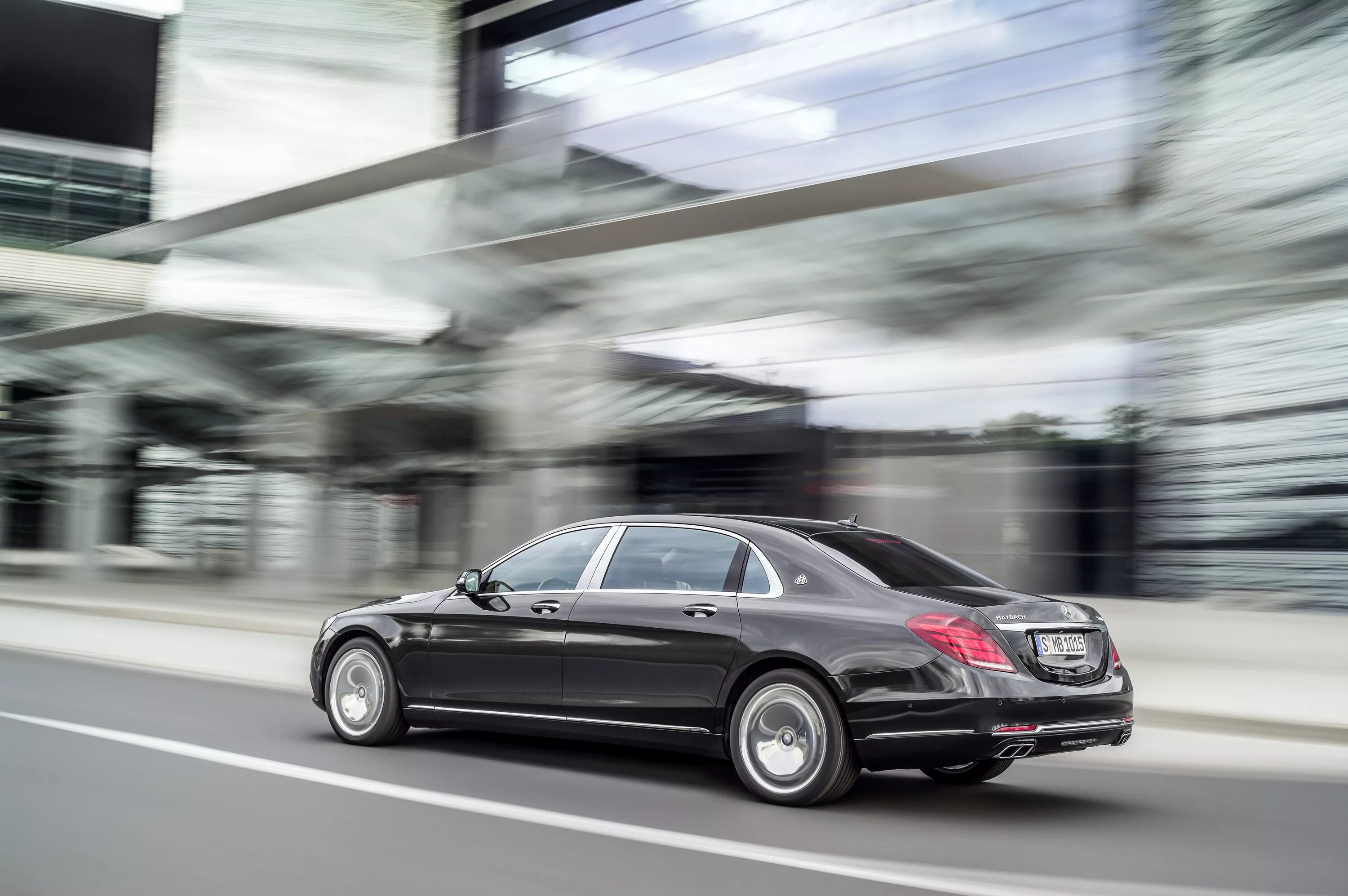 Майбах-Мерседес s600. Мерседес s600 Maybach. Мерседес Майбах 600. Мерседес седан s 600.