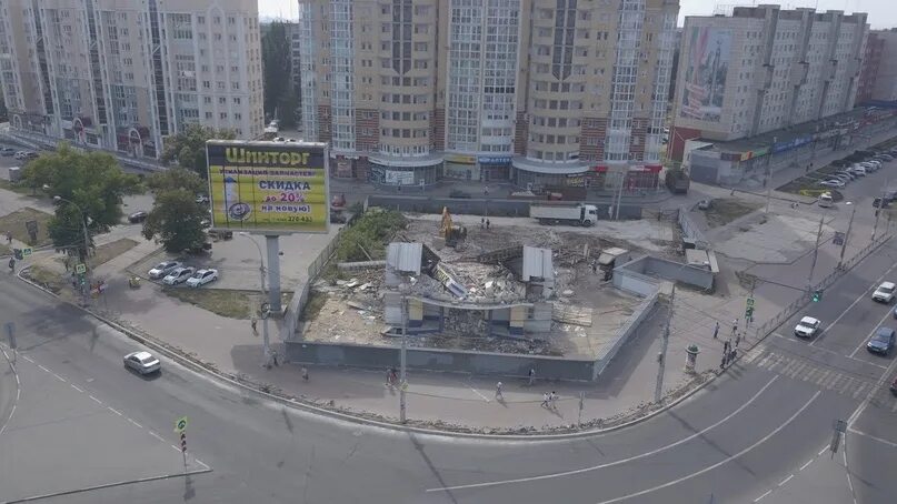 Бывший кинотеатр "Спутник" станет административно-торговым центром