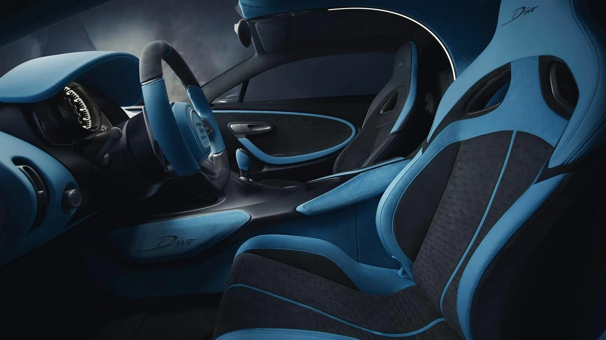 Бугатти диво салон. Bugatti Divo Interior. Bugatti Diva гиперкар салон. Bugatti Diva 2019 салон. Bugatti divo 8.0