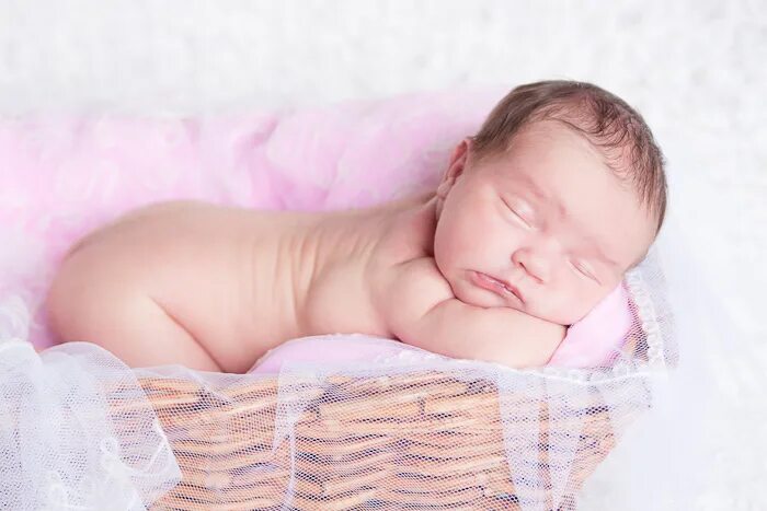 10 месяцев доченьке. 10 месяцев ребенку поздравления. 10 месяцев доченьке. Малышке 10. Идеи фотосессии на 8 месяцев.