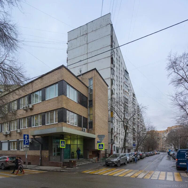 Подворье басовская