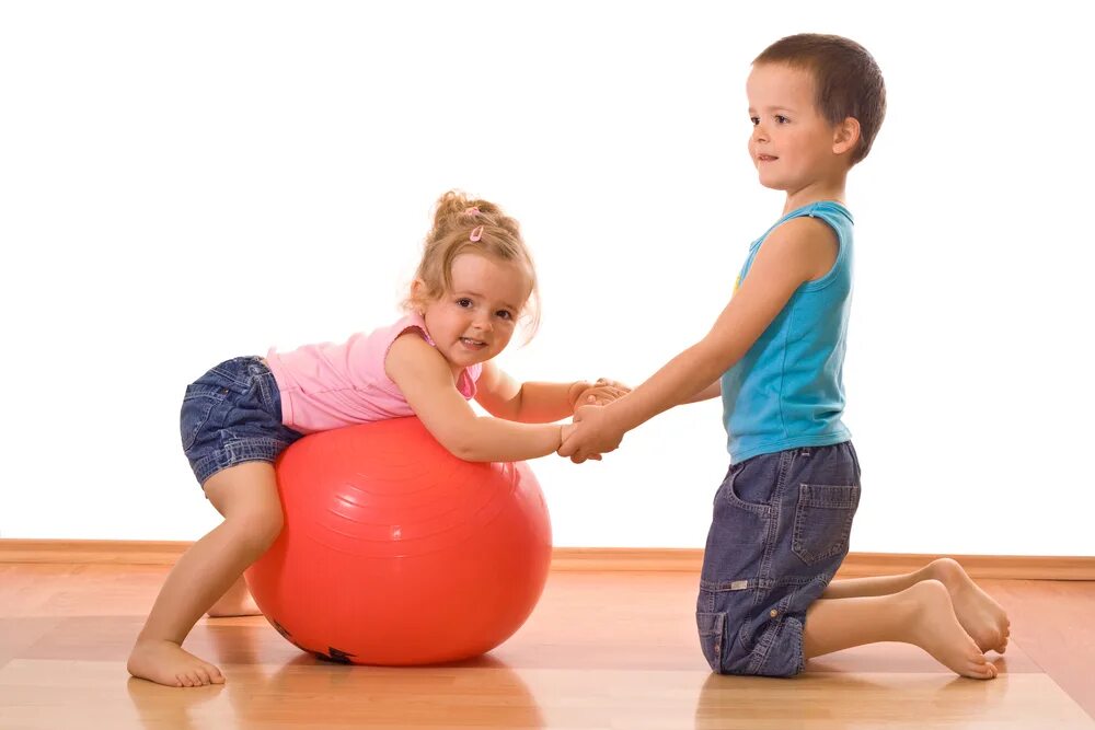 Детский фитнес. Фитбол для детей. Фитнес с малышом. Физкультура для малышей.