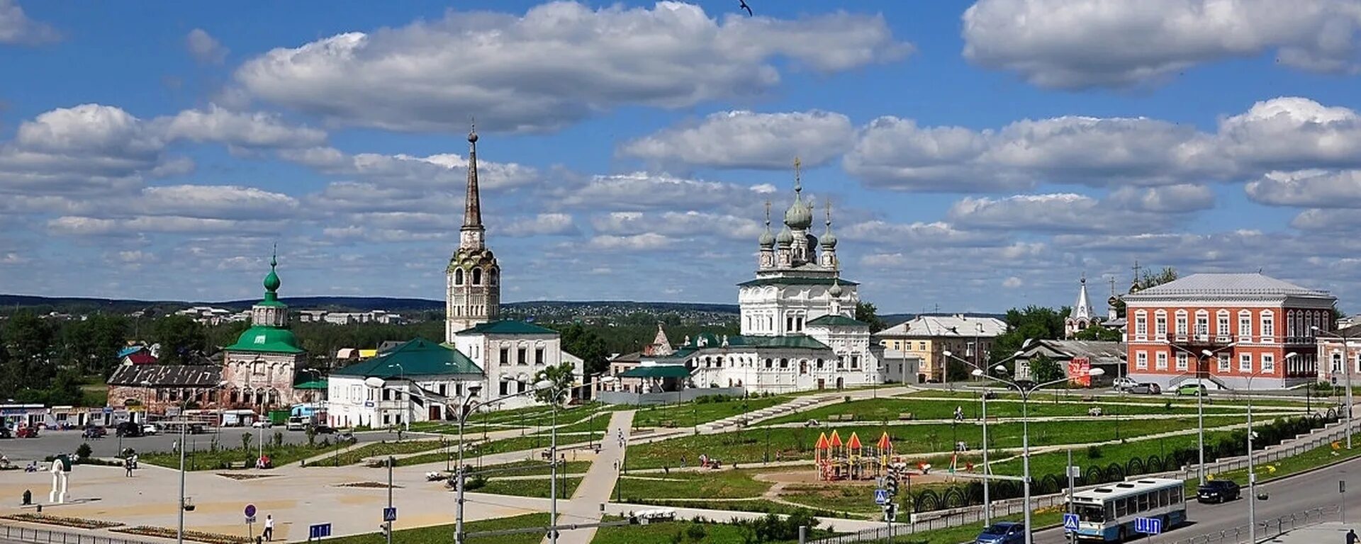 Соликамск большой город. Город Соликамск Пермский край. Соборная площадь в Соликамске. Соборная площадь в Соликамске Пермский край. Пермский край Соликамск центр.