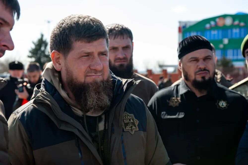 Чечня последние. Спецназ чечня кадыровцы. Секретариат главы чеченской республики. Чеченцы военные. Чечня последние.