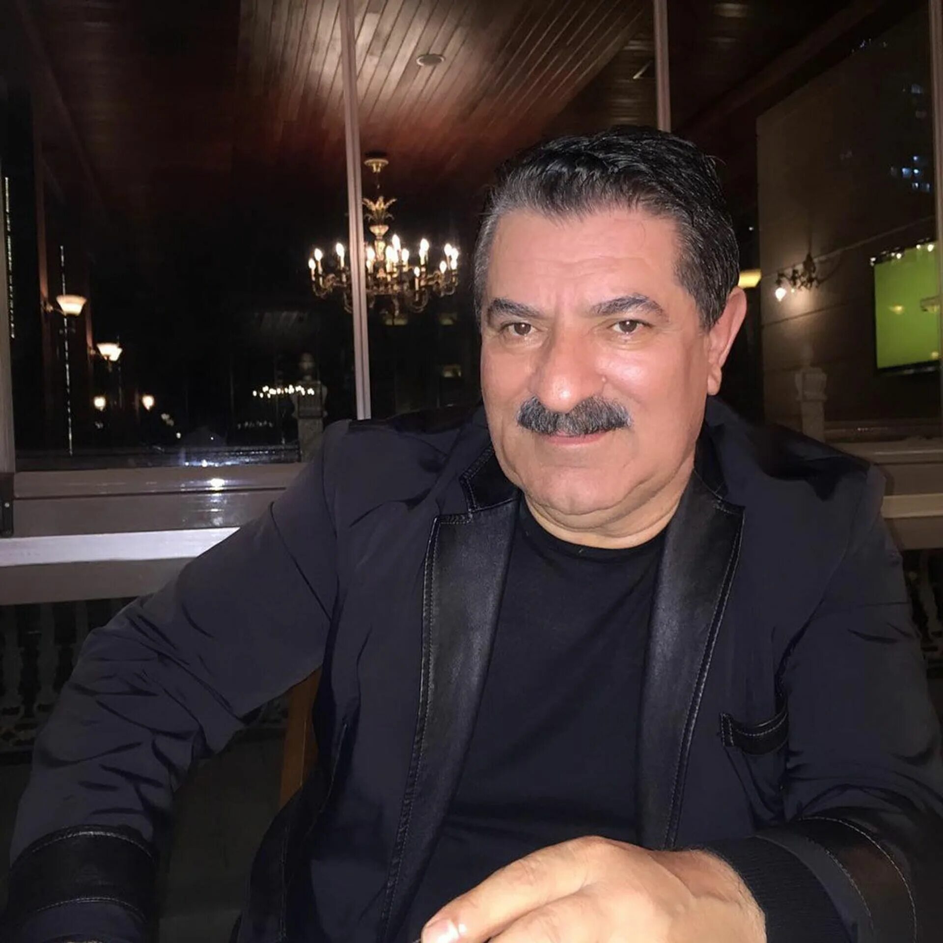 Агададаш агаев биография. Агададаш агаев. Агайев шарафеддин. Фото агададаш агаев певец азербайджана. Азербайджанский певец старик.
