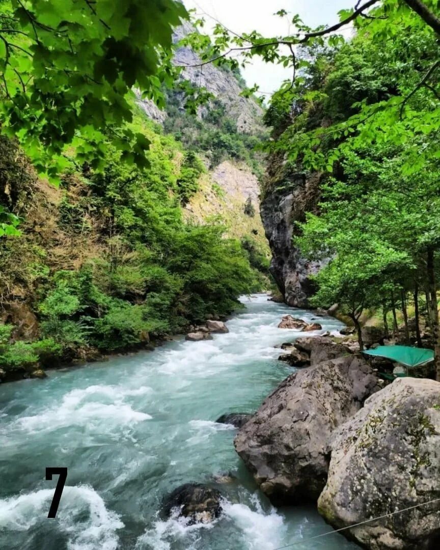 Псоу новый афон. Ущелье реки Бзыбь Абхазия. Река Бзыбь Абхазия. Горная река Бзыбь. Озеро Бзыбь Абхазия.