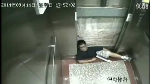 Видео мальчика в лифте