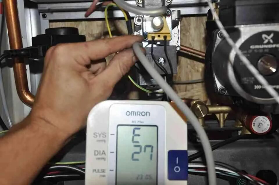 Перевод котла на газ. Котел baxi 2300 i клапан давления. котел бакси давление 1.5 бара. давление в котле бакси. регулировка газового клапана котла бакси.