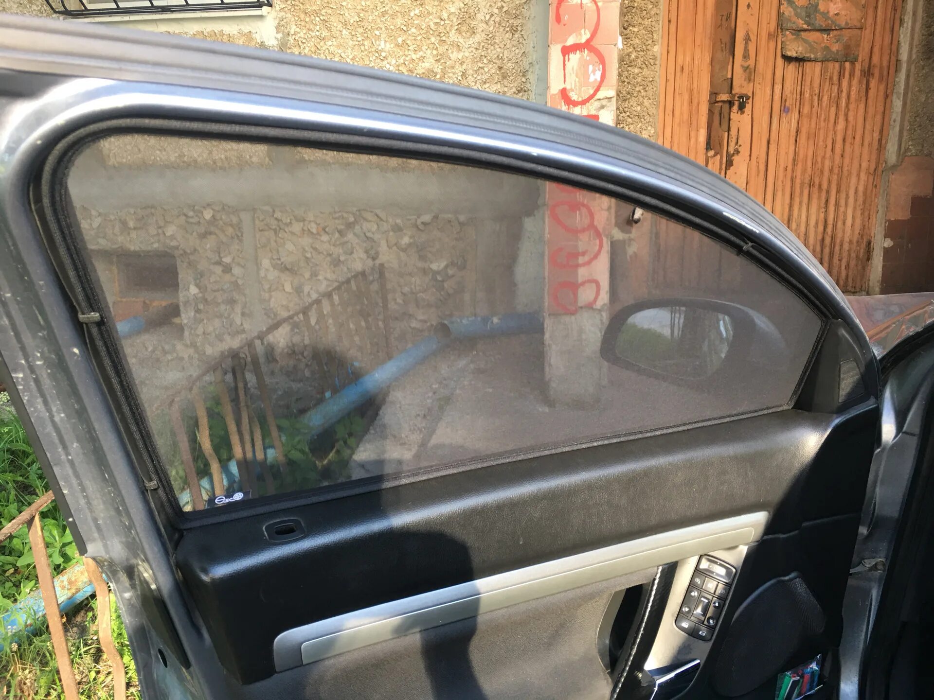 Как установить каркасные шторки на авто. Cto10304f cobra tuning шторки каркасные передние opel astra h hb 5d 2004 (п) карк.штор.. шторки каркасные &quot;nwa&quot; opel vectra a (1988-1995). крючки на каркасные шторки авто. каркасные шторки на магнитах.