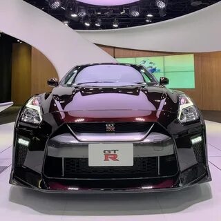 Большие японские автомобили