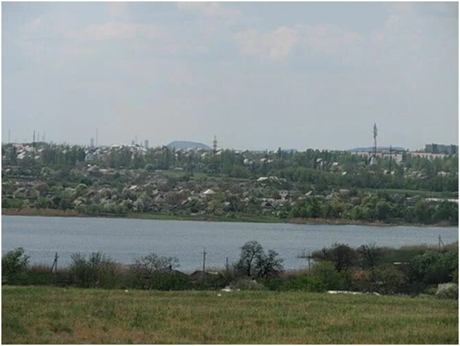 Площадь города усть-донецк. Поселок городского типа донецкий. Пгт тельманово донецкая область. Пгт мангуш донецкая область. Поселок городского типа донецкий.