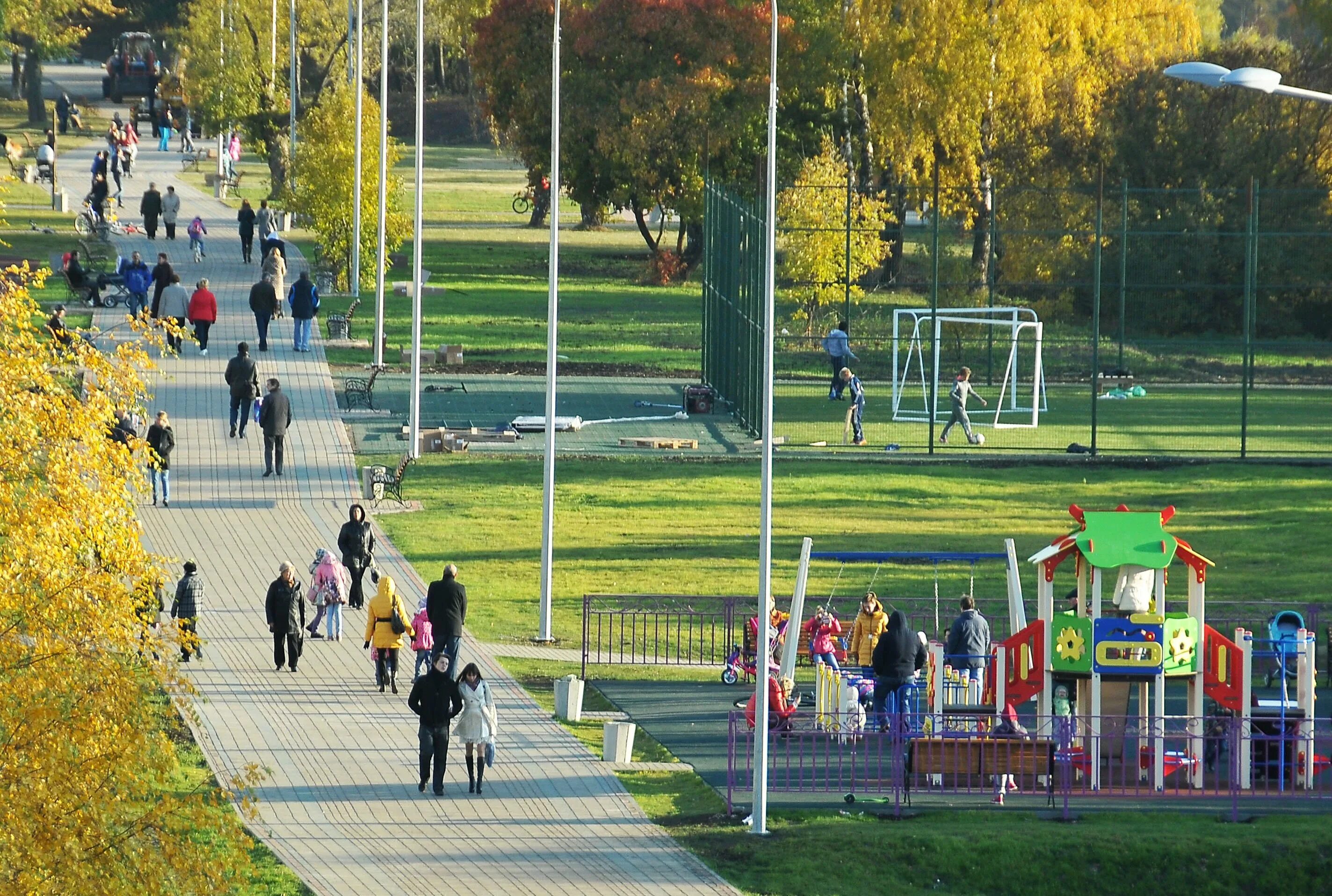 Проспект пацаева памятник строителю. Долгопрудный человек. Проспект пацаева памятник строителю. Долгопрудный человек. Мемориал великой отечественной войны «скорбящая мать» долгопрудный.