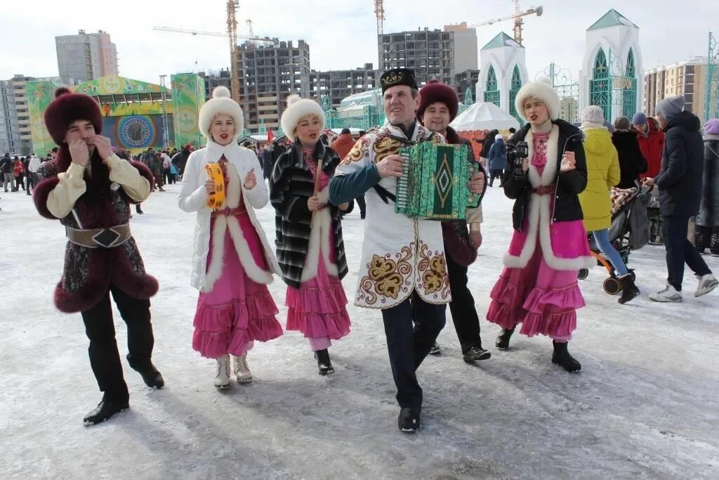 Зимние праздники башкир. Зимний праздник башкир. Татарские национальные праздники нардуган. Зимние праздники башкир. Каз омэсе праздник.