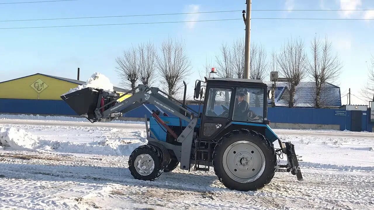 1. 75 на мтз. Мтз-82. Фронтальный погрузчик для мтз 82. Фронтальный погрузчик на мтз 82.