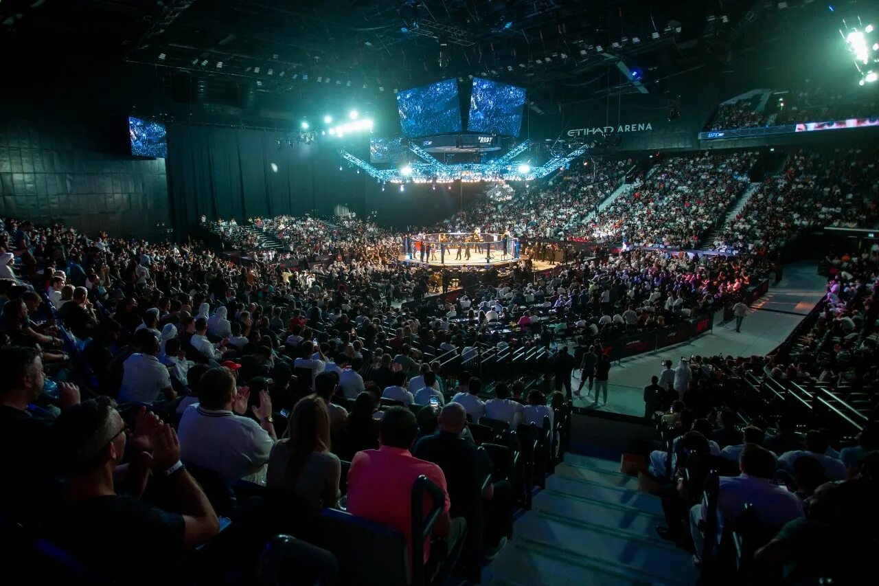 Этихад Арена в Абу Даби. Этихад Арена в Абу Даби UFC. Арена юфс в Абу Даби. Юфс Абу Даби 2022. Etihad arena