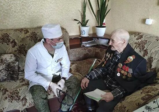 Инцидент ветеран. Ветеран у врача. ветераны медики. больница на ветеранов.