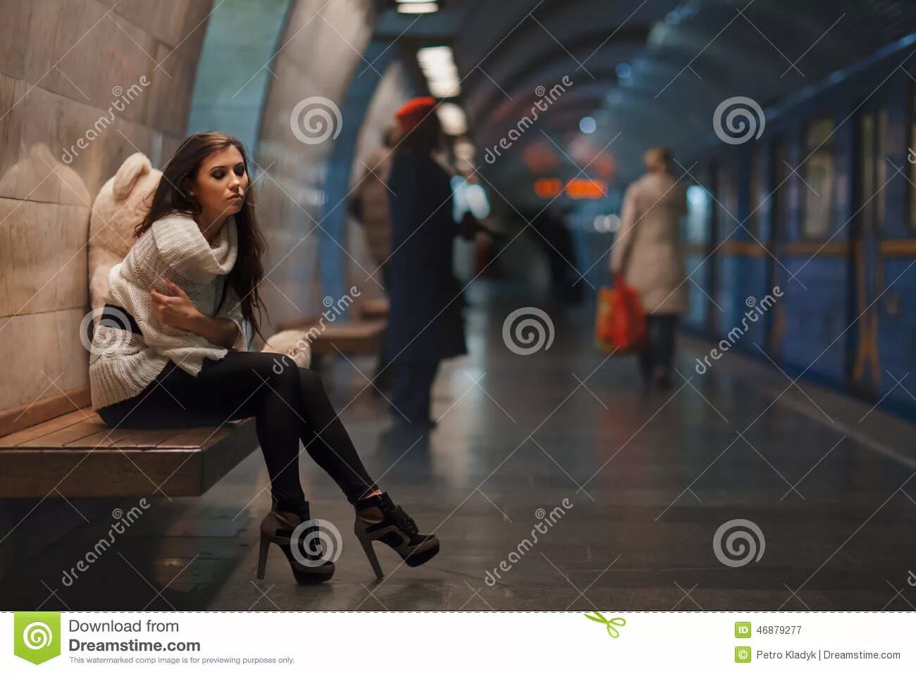Плохо стоит на девушку