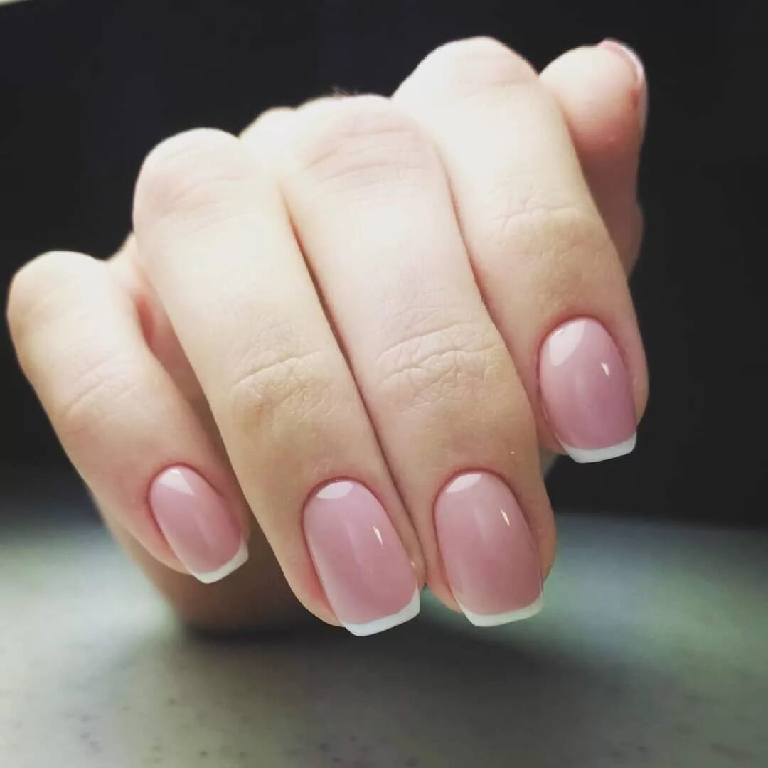 Feminine natural manicure French nails nude pink acrylic dip powder diy white de