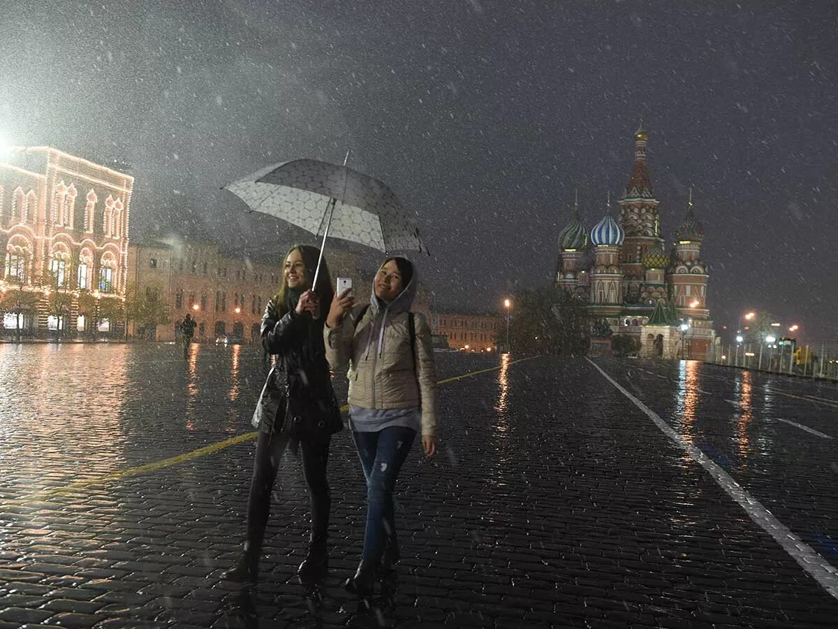 Погода в Москве. Места в Москве для фотосессии в дождь. Москва с воздуха. Погода в Москве на сегодня.