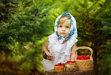 Малышка в лесу