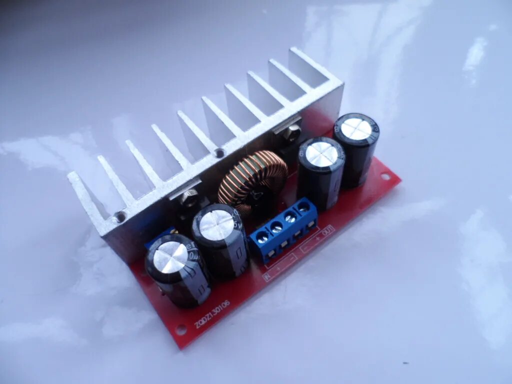 стабилизатор напряжения le600i. мощность dc. мощность dc. инвертор исз-12-600м1. резисторы на dc dc xl4012.