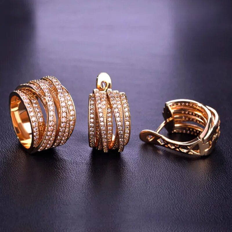 Украшение золото серьги. Серьги Earrings Kashmir Gold комплект. Золотой комплект. Золотой набор серьги и кольцо. Красивый золотой комплект.