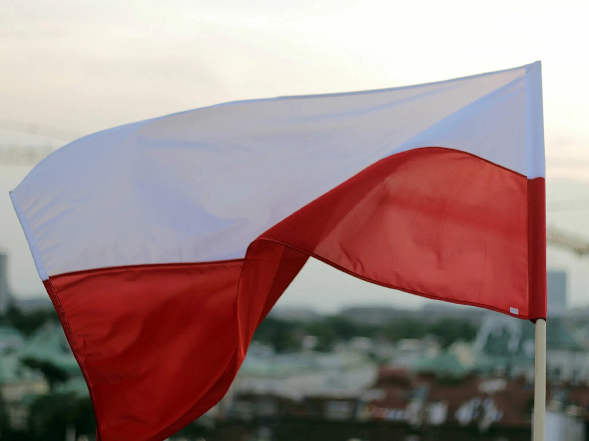 Флаг Польши и России. Польский флаг. Российско польский флаг. Флаг Российской Польши.