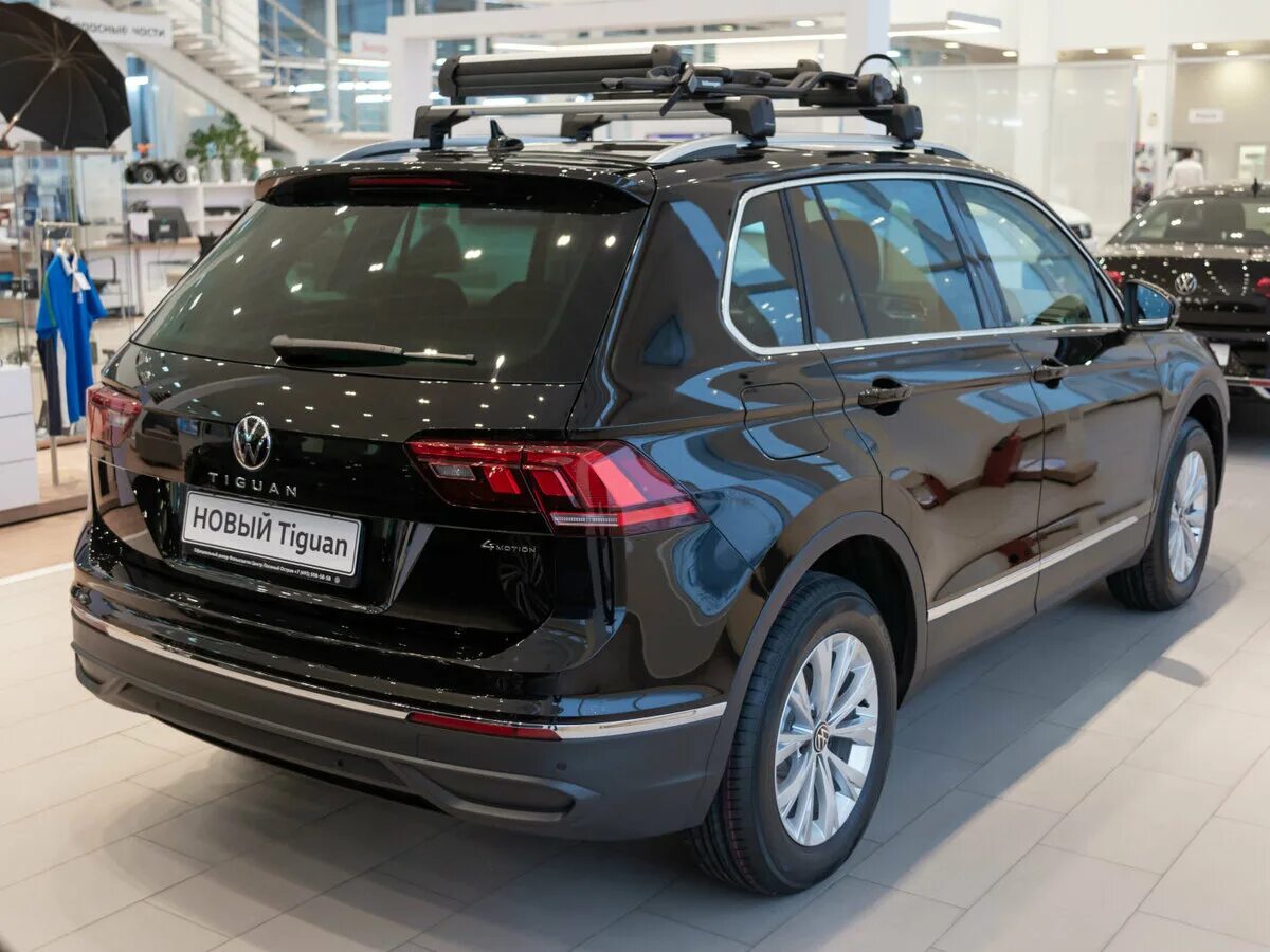 Tiguan 2021. Тигуан 2 2021. Volkswagen tiguan 2021 r line. Vw tiguan 2021. Фольксваген тигуан 2021.