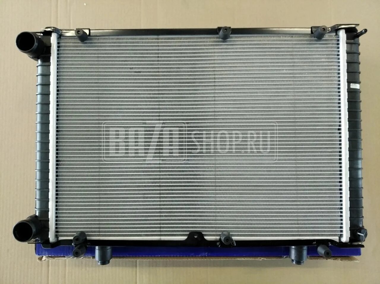 Радиатор охлаждения газ 3302 3-х рядный. Радиатор газ 3110 алюминиевый. Радиатор охлаждения газель бизнес 4216. Радиатор охлаждения газ 3110. Радиатор охлаждения двигателя газель бизнес.