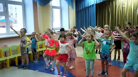 Зарядка под современную музыку детям