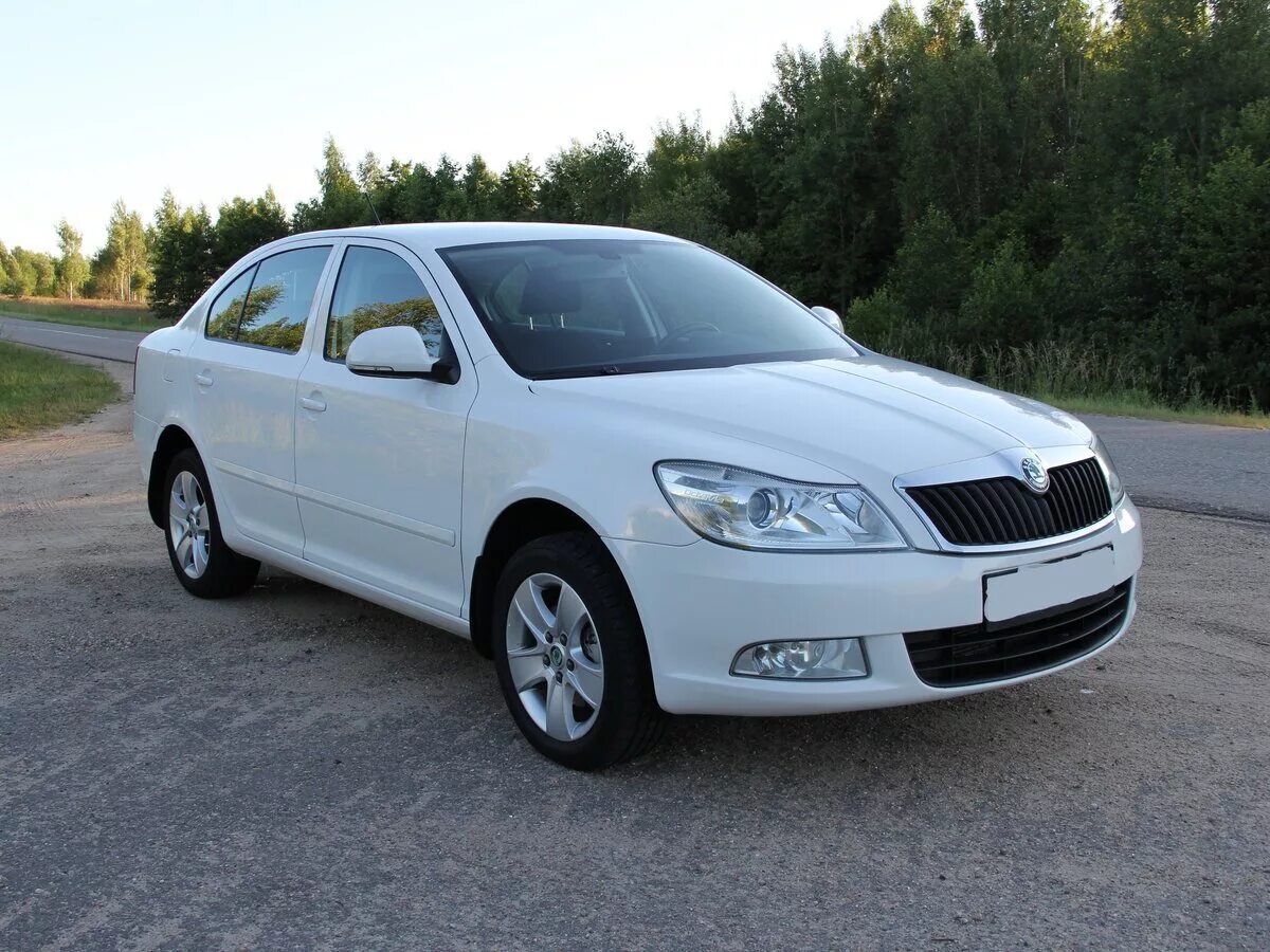 Octavia a5 2013. Skoda Octavia a5 White. Skoda Octavia a5 2013.