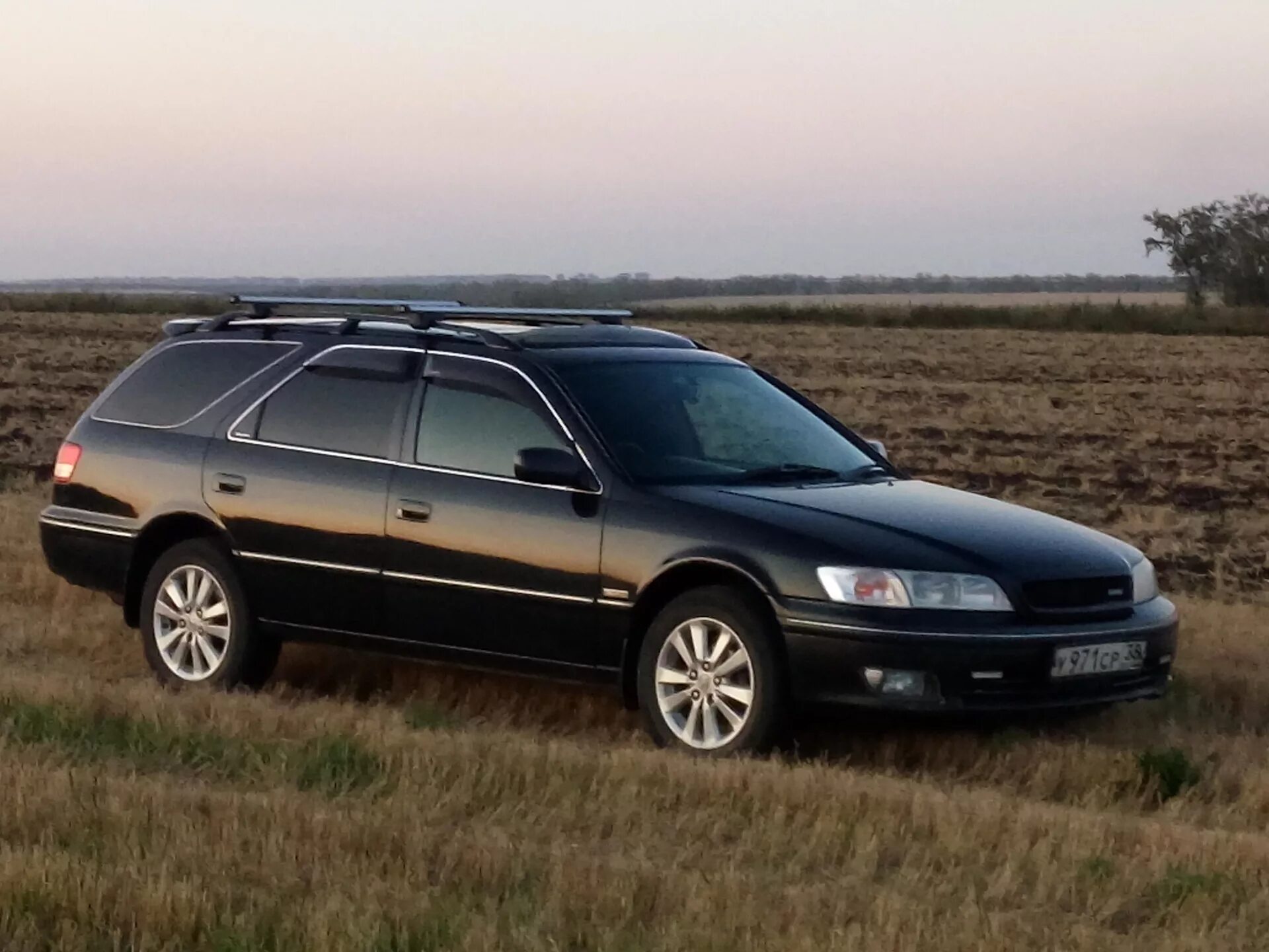 Toyota Mark 2 Qualis. Toyota Mark II Qualis универсал. Mark 2 qualis