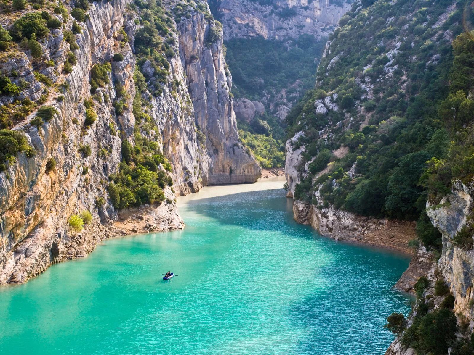 Вердонское ущелье Франция. Вердонское ущелье (gorges du Verdon). Вердонское ущелье (Прованс). Каньон Горж дю Вердон. Природа на каком канале