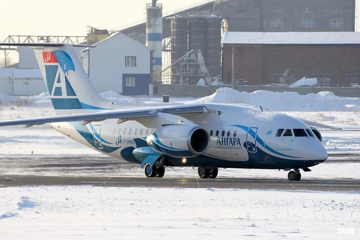 Ан 148 ангара. Ангара авиакомпания парк самолетов. Ан-148 пассажирский самолёт ангара. Билеты киренск иркутск авиакомпания ангара. Иркутск ангара самолет.