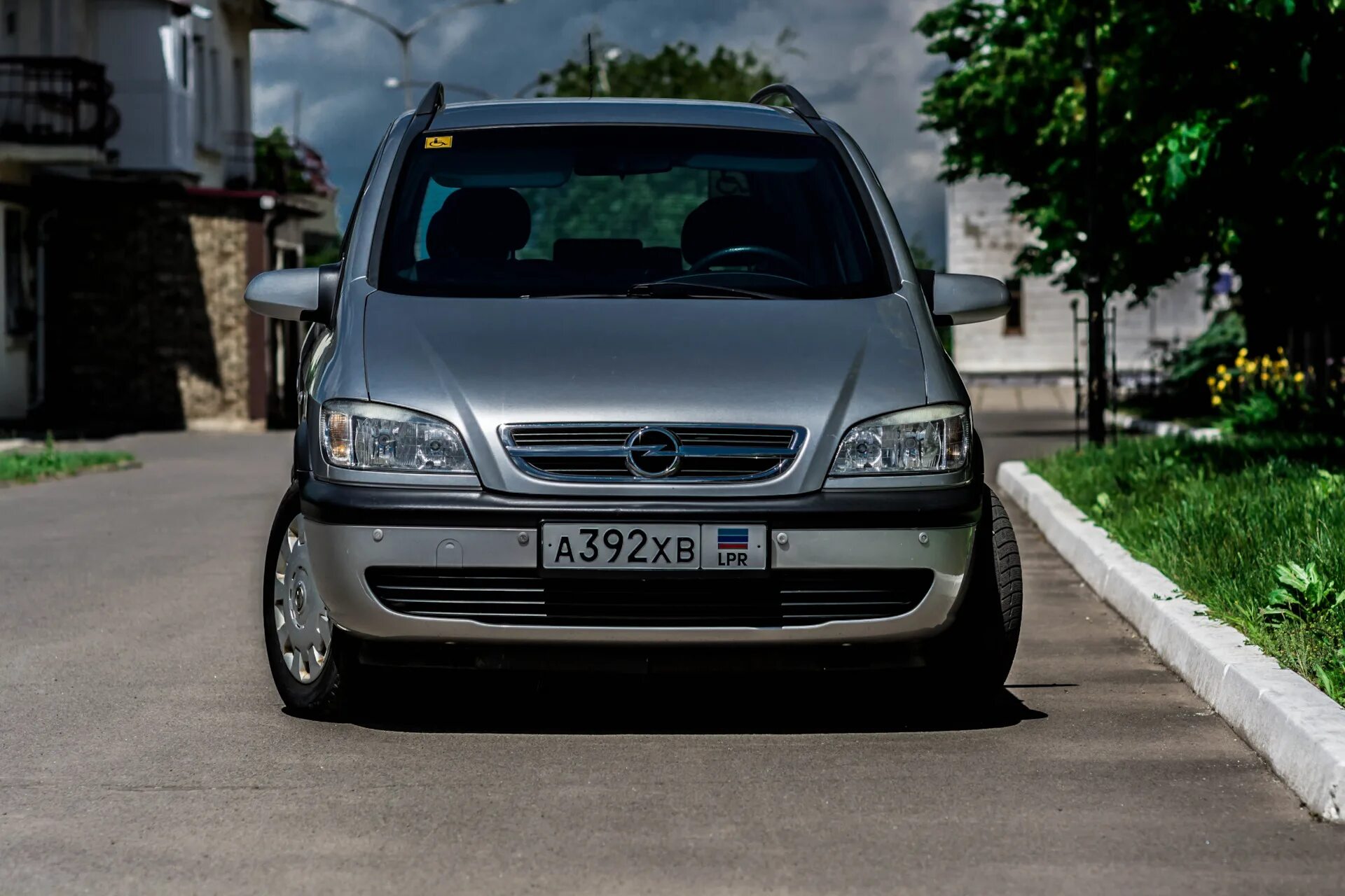 Куплю зафира 1.8 бензин. Opel Zafira 1. Opel Zafira a 1.8. Opel Zafira 2003. Opel Zafira 1.8 at, 2004.