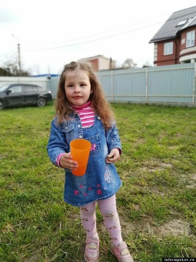 Варя имя для девочки. Имя варя по буквам. 3 года девочке. Сказочный патруль ключи. Приколы про готовку.