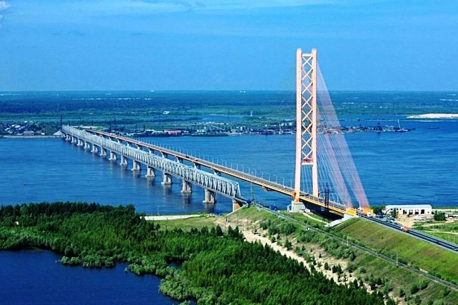 югорский мост сургут. река обь сургутский мост. мост через реку обь в сургуте. река обь сургутский мост. югорский мост.