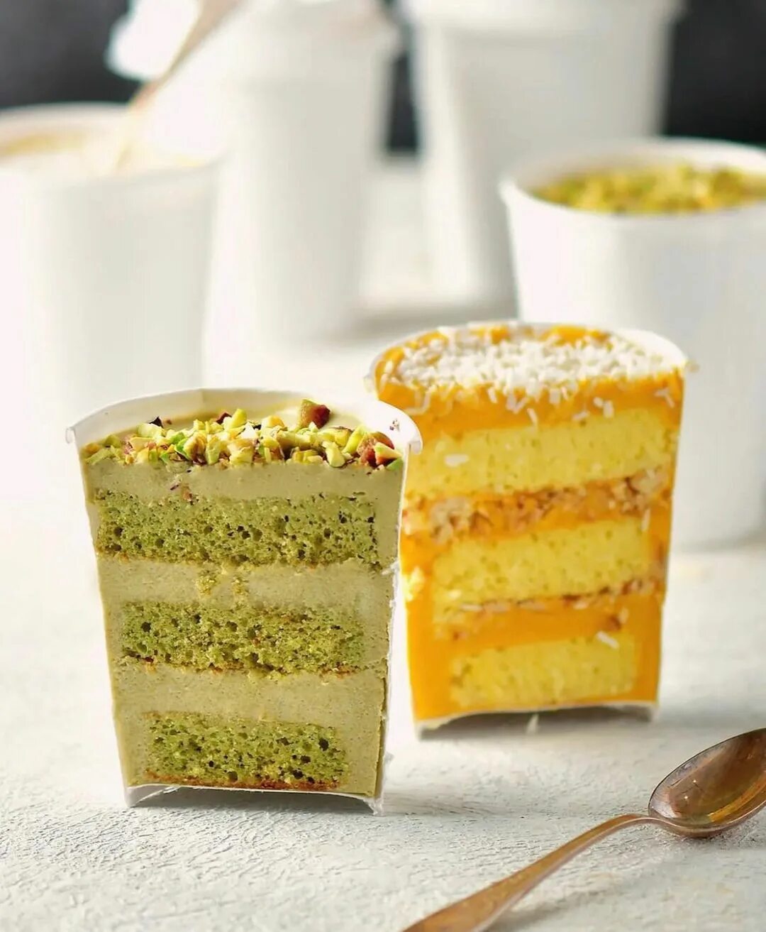 Торт в форме стакана. Торт «кондитеру». Торт cake to go. Торт в стаканчике 2022 cake to go. Новогодние cake to go в стаканчиках.