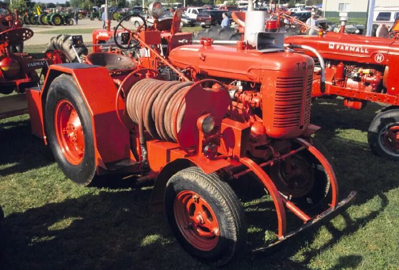 прицеп-комплекс для полива пкп-4 «водолей». пожарный трактор четра форест. приспособленная пожарная техника. пожарный трактор мтз. лесопожарная техника лесной охраны.