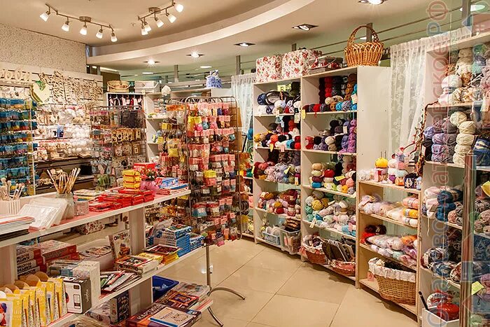 магазин рукоделия в тц. ревда лавка рукоделия магазин на мичурина. название магазина для рукоделия. рукодельница вывеска. леонардо калининград.